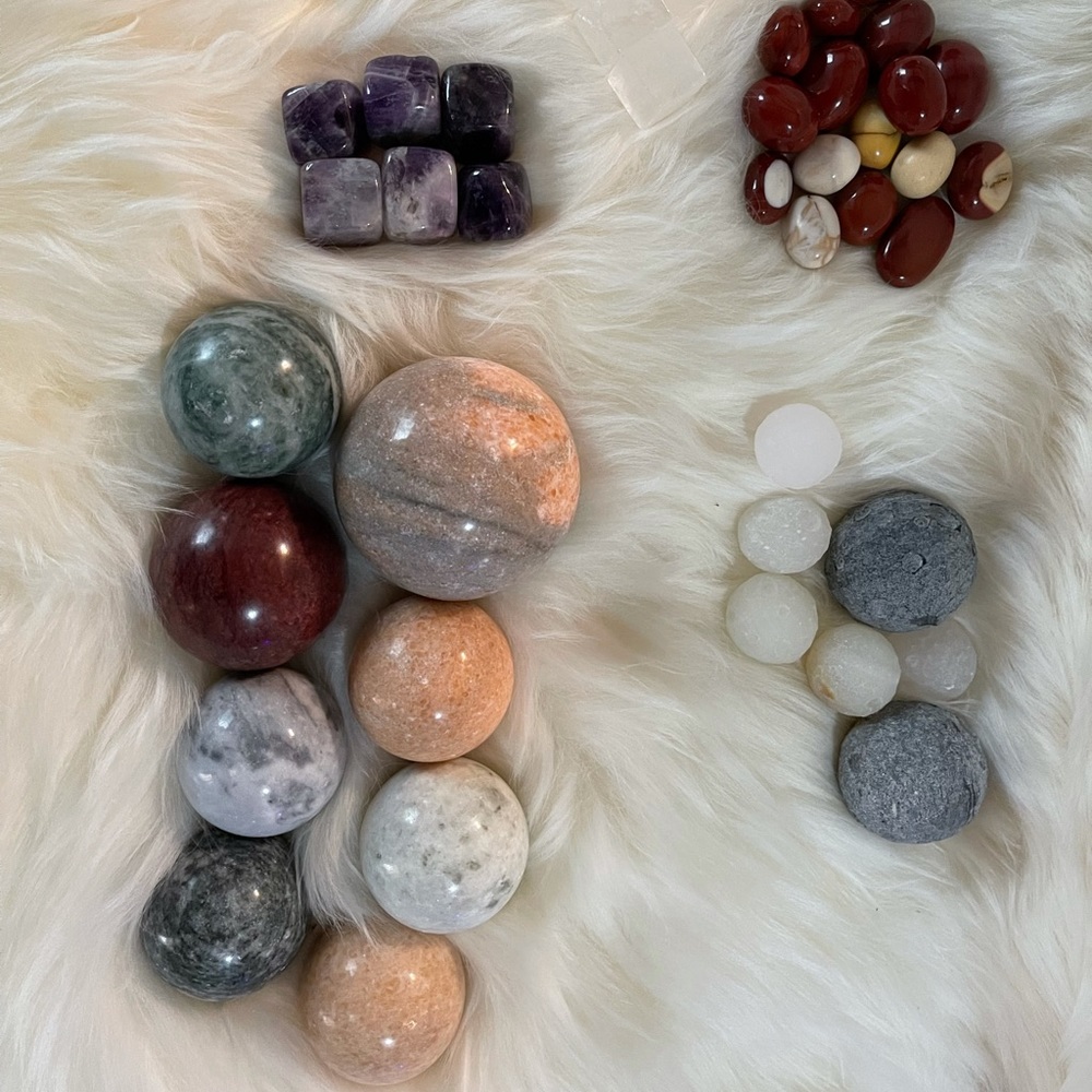 Variety of Crystals (Tumbles, cubes & Spheres)